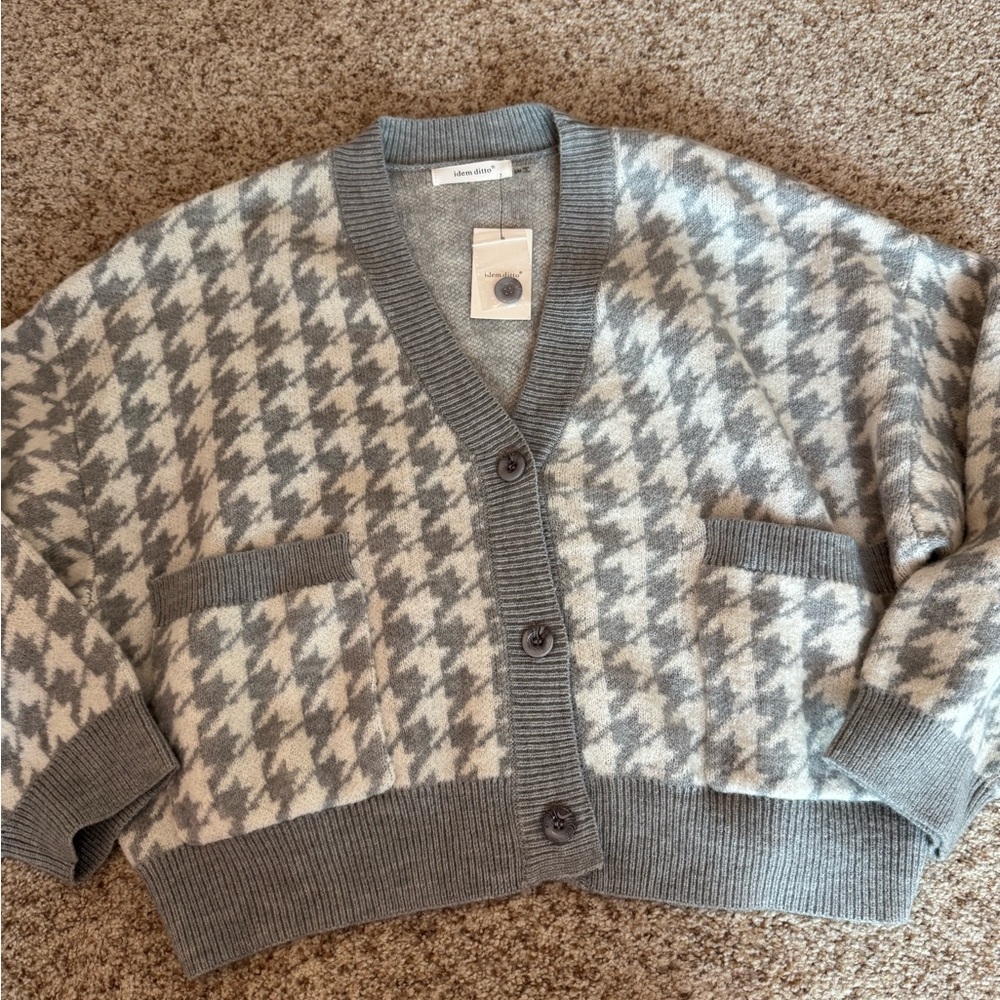 Gray Houndstooth Women's Sweater